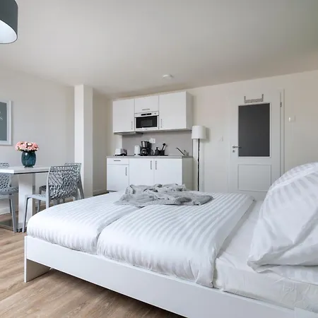 Central Haven Apartments Prag Exterior foto